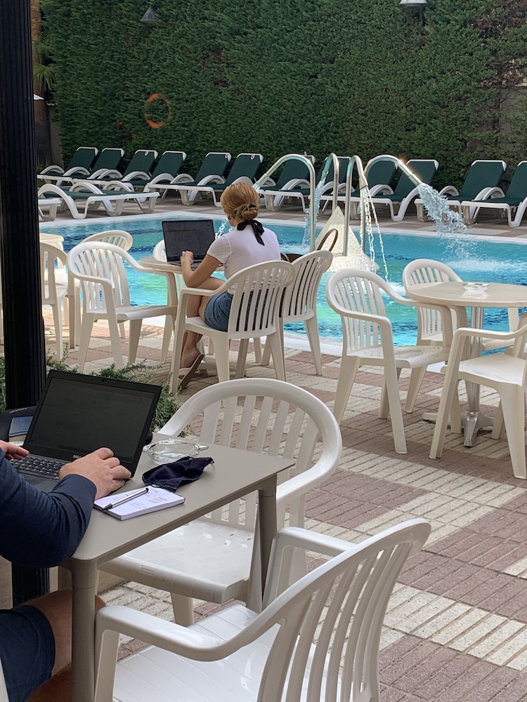 Cleopatra Spa Hotel — Swimming pool in Lloret de Mar, Catalonia