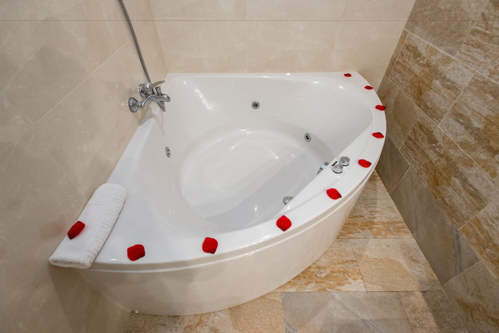 Cleopatra Spa Hotel — Spa in Lloret de Mar, Catalonia