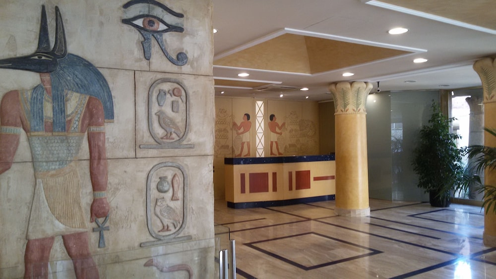 Cleopatra Spa Hotel — Hotel building in Lloret de Mar, Catalonia