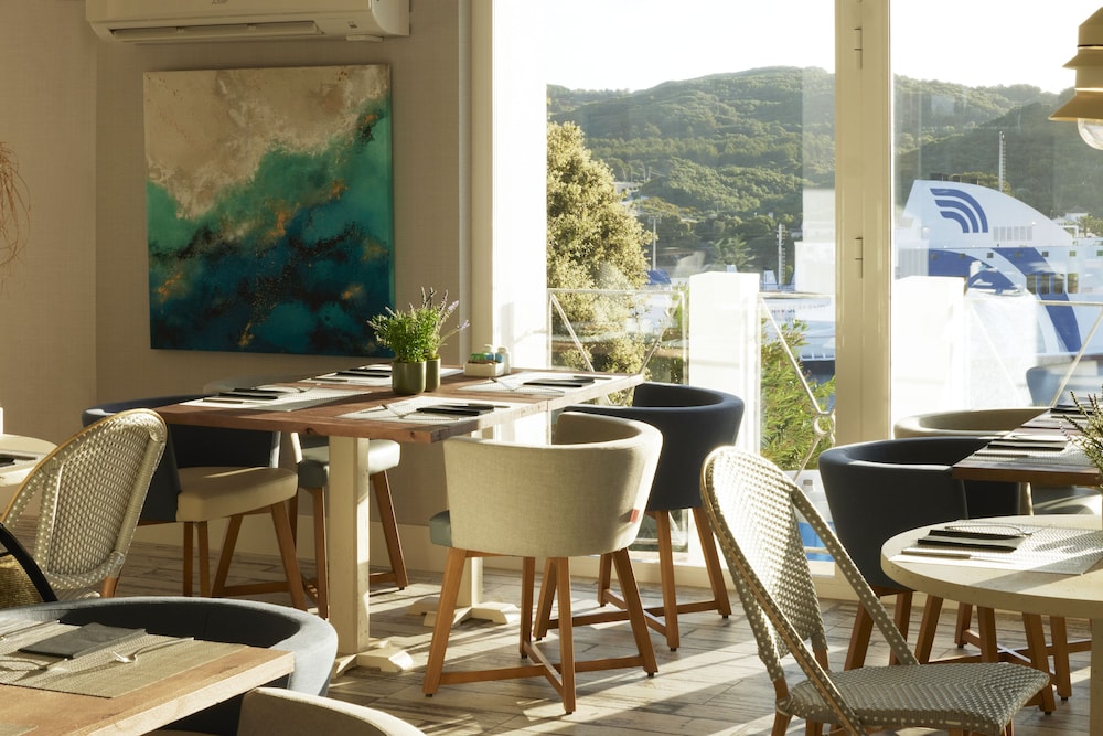 Catalonia Mirador des Port — Restaurant & bars in Mahon, Balearic Islands