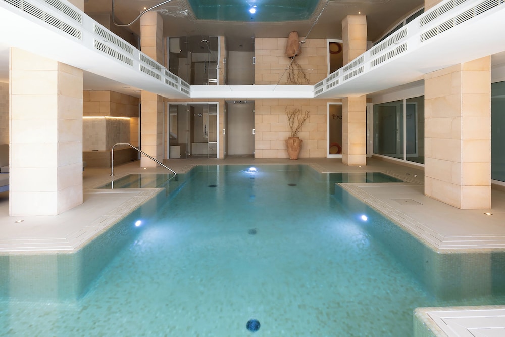 Catalonia Mirador des Port — Swimming pool in Mahon, Balearic Islands