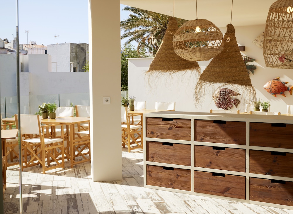 Catalonia Mirador des Port — Restaurant & bars in Mahon, Balearic Islands