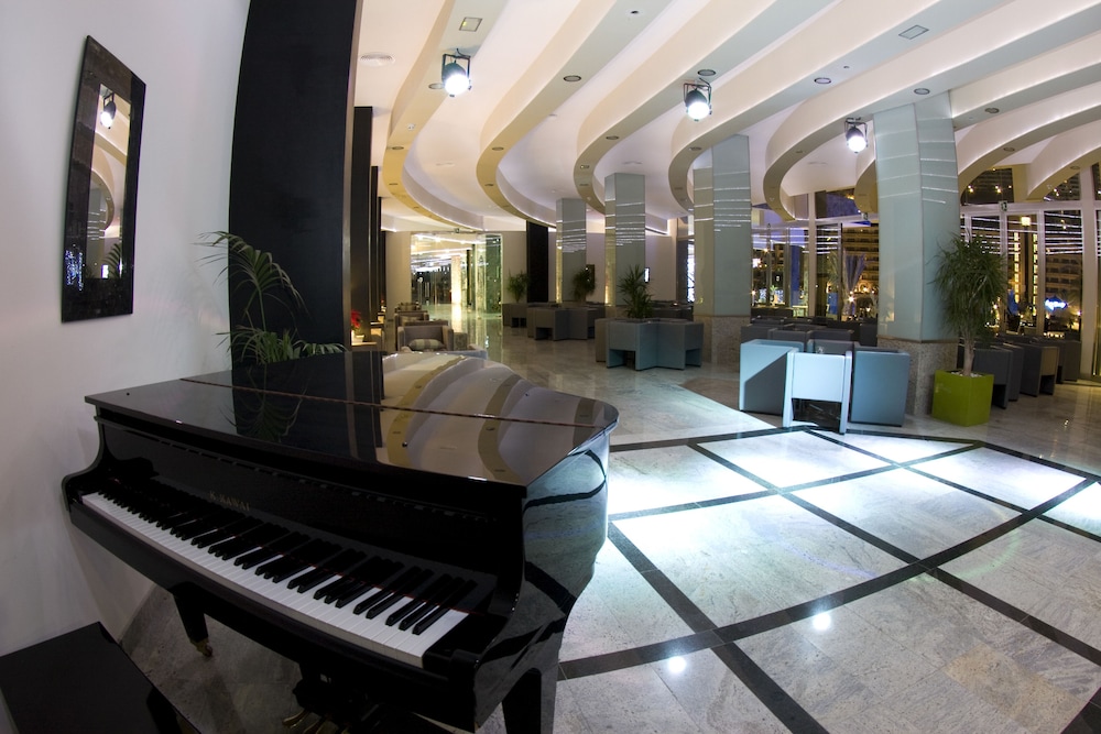 Hotel LIVVO Valle Taurito & Aquapark — Restaurant in Taurito, Canary Islands