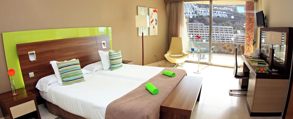 Hotel LIVVO Valle Taurito & Aquapark — Rooms in Taurito, Canary Islands