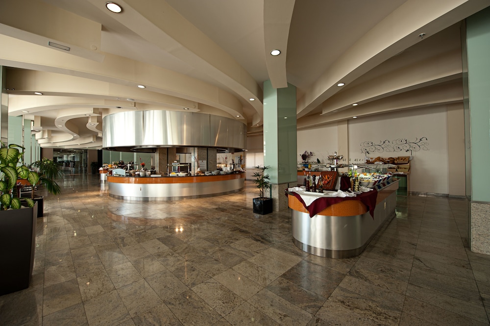 Hotel LIVVO Valle Taurito & Aquapark — Restaurant in Taurito, Canary Islands