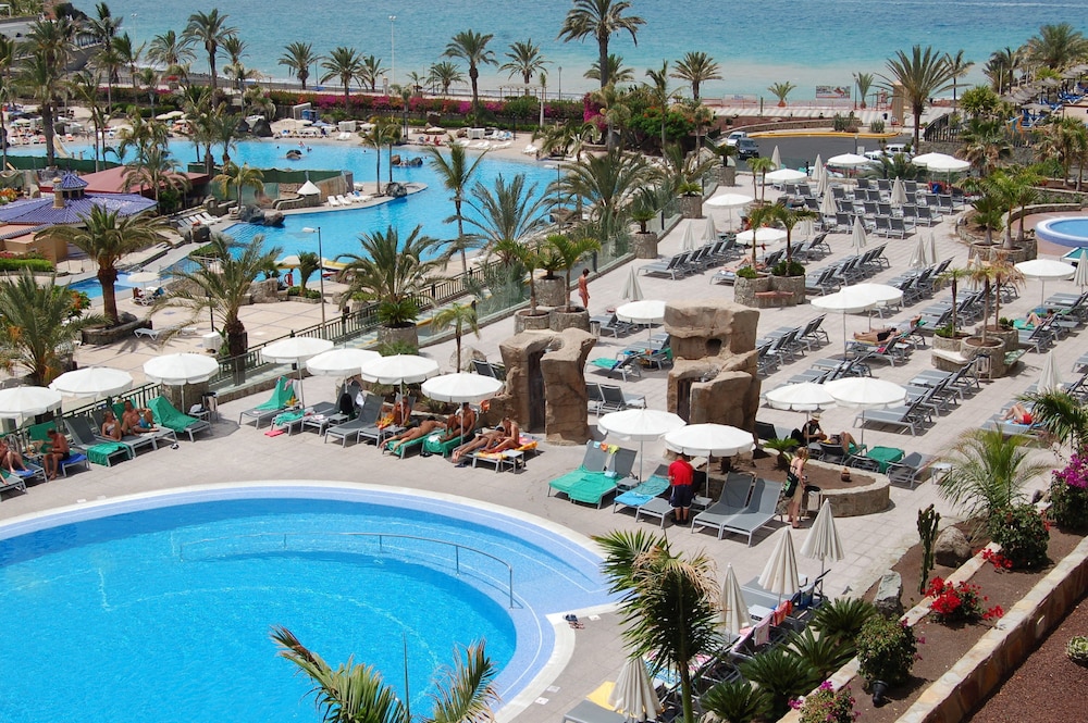 Hotel LIVVO Valle Taurito & Aquapark — Pool in Taurito, Canary Islands