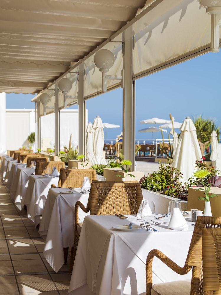 XQ El Palacete — Restaurant & bars in Esquinzo, Canary Islands