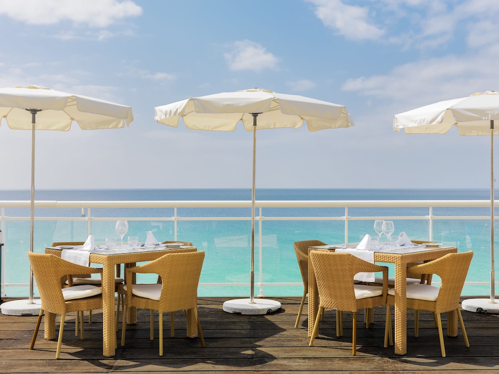 XQ El Palacete — Restaurant & bars in Esquinzo, Canary Islands