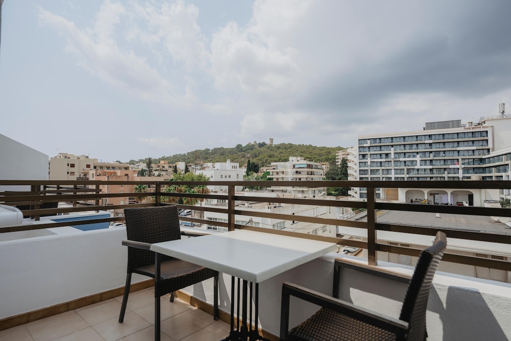 Gomila Palma Apartments - New Opening — Hotel rooms in Palma de Mallorca, Balearic Islands