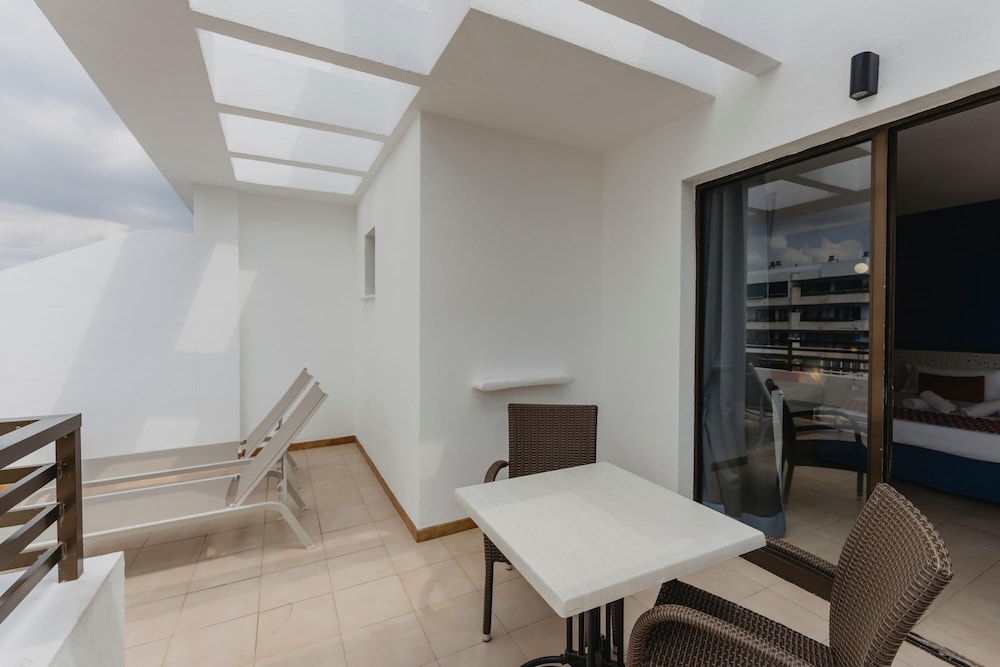 Gomila Palma Apartments - New Opening — Hotel rooms in Palma de Mallorca, Balearic Islands