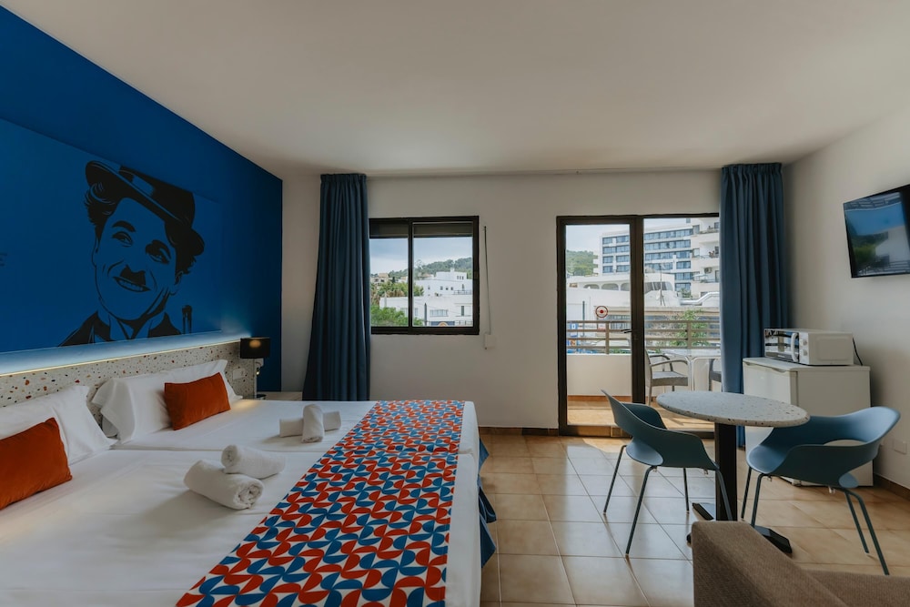 Gomila Palma Apartments - New Opening — Hotel rooms in Palma de Mallorca, Balearic Islands