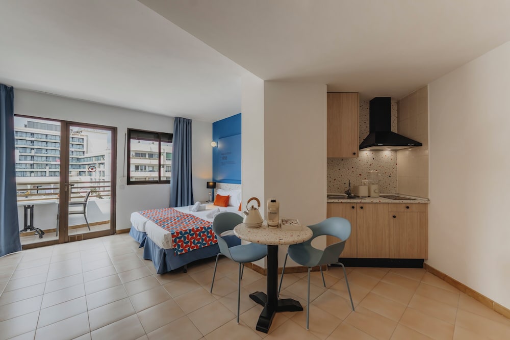Gomila Palma Apartments - New Opening — Hotel rooms in Palma de Mallorca, Balearic Islands