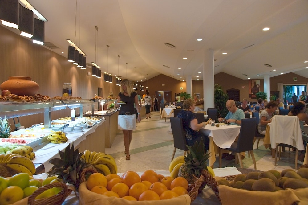 Relaxia Lanzasur- All Inclusive — Restaurant & bars in Playa Blanca, Canary Islands