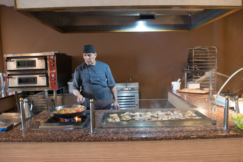 Relaxia Lanzasur- All Inclusive — Restaurant & bars in Playa Blanca, Canary Islands