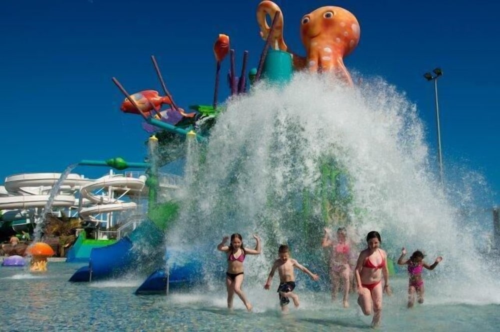 Relaxia Lanzasur- All Inclusive — Swimming pool in Playa Blanca, Canary Islands