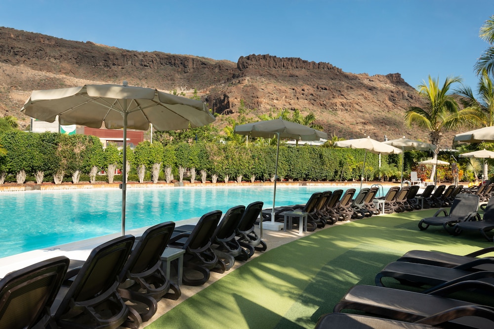 Apartamentos Cordial Mogán Valle — Swimming pool in Puerto de Mogan, Canary Islands