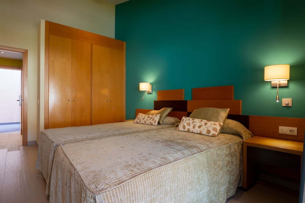 Apartamentos Cordial Mogán Valle — Hotel rooms in Puerto de Mogan, Canary Islands