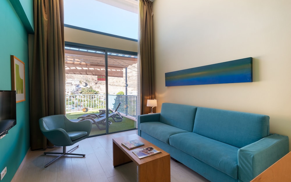Apartamentos Cordial Mogán Valle — Hotel rooms in Puerto de Mogan, Canary Islands