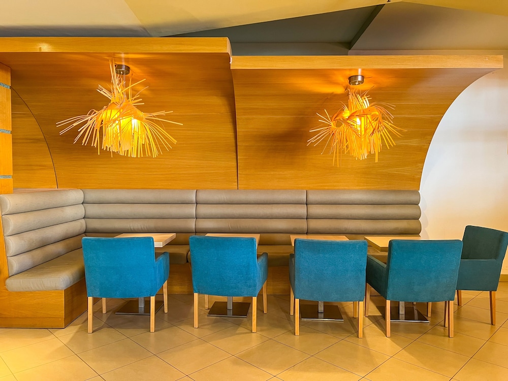 Apartamentos Cordial Mogán Valle — Restaurant & bars in Puerto de Mogan, Canary Islands