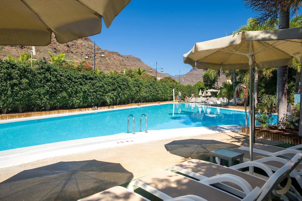 Apartamentos Cordial Mogán Valle — Swimming pool in Puerto de Mogan, Canary Islands