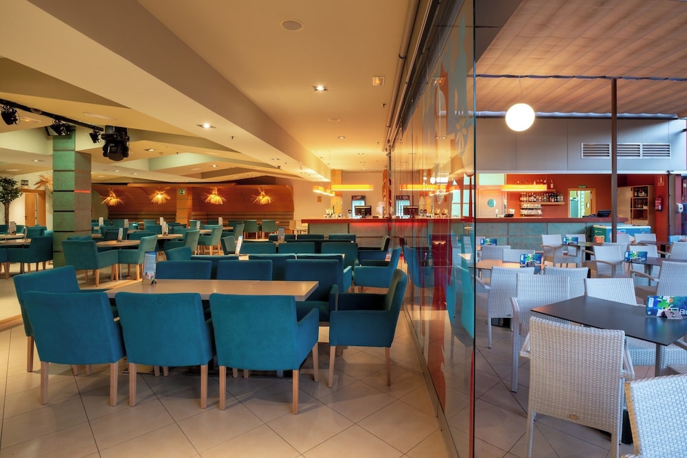 Apartamentos Cordial Mogán Valle — Restaurant & bars in Puerto de Mogan, Canary Islands