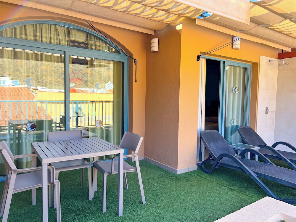 Apartamentos Cordial Mogán Valle — Hotel building in Puerto de Mogan, Canary Islands