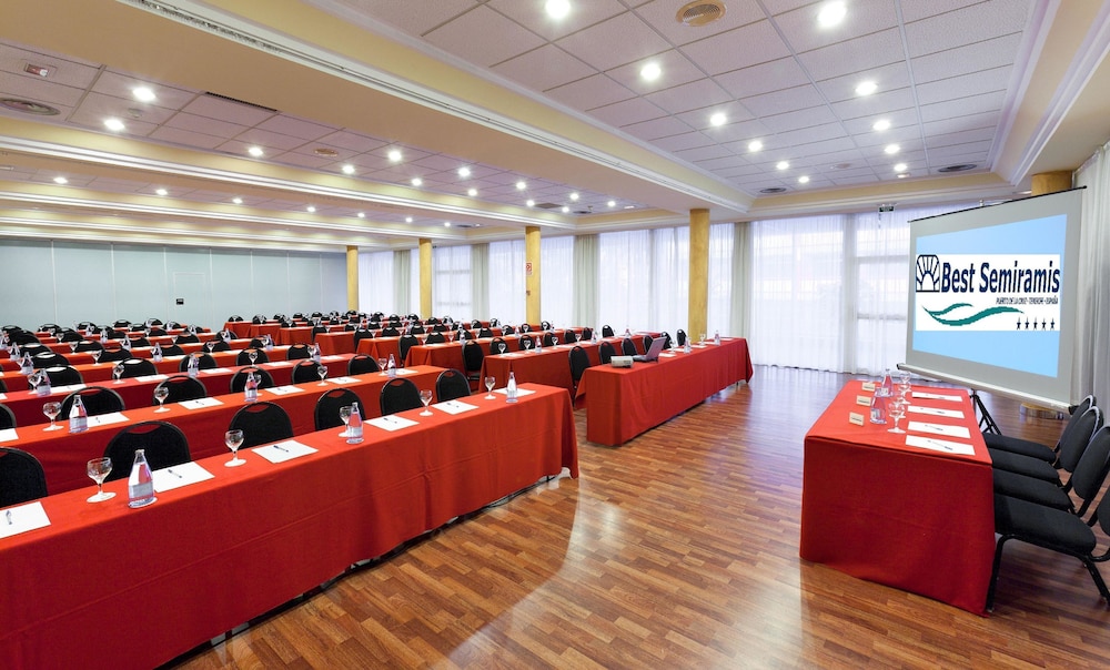 Hotel Best Semiramis — Hotel building in Puerto de la Cruz, Canary Islands