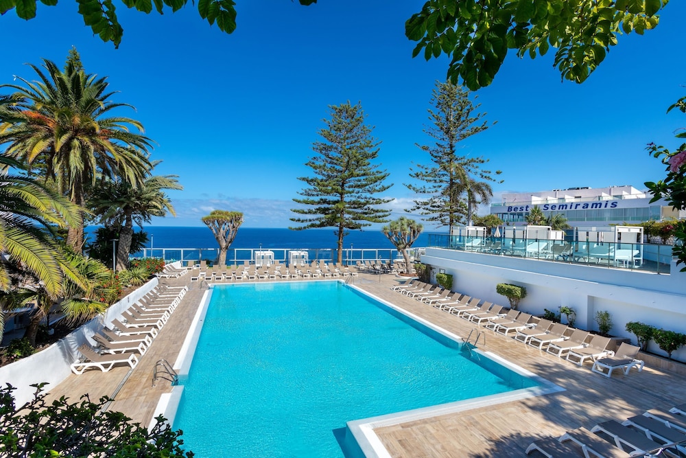Hotel Best Semiramis — Swimming pool in Puerto de la Cruz, Canary Islands