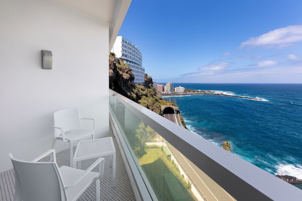 Hotel Best Semiramis — Hotel rooms in Puerto de la Cruz, Canary Islands