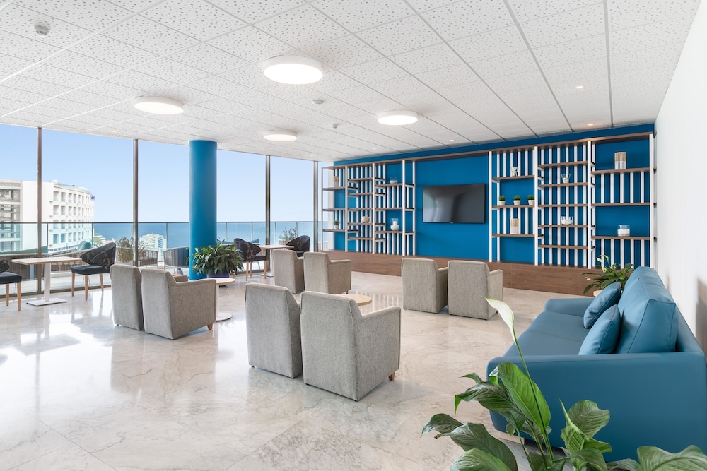 Hotel Best Semiramis — Hotel building in Puerto de la Cruz, Canary Islands
