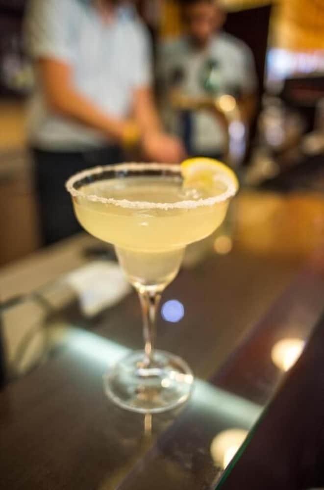 Plamena Palace — Restaurant & bars in Primorsko, Burgas Region
