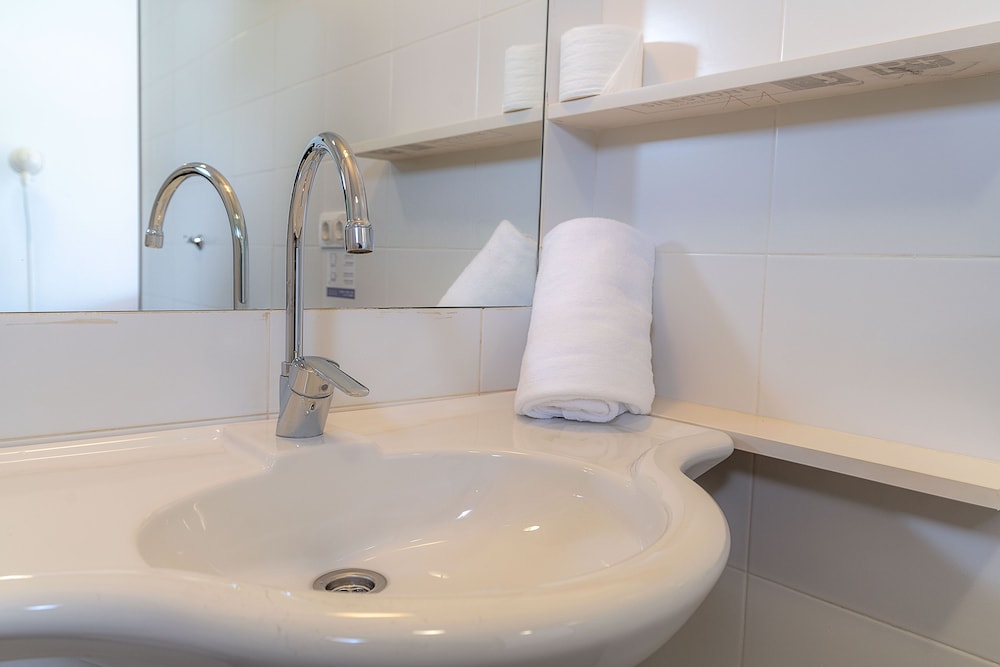 Casas Heddy Well-being Resort — Hotel rooms in Puerto del Carmen, Canary Islands