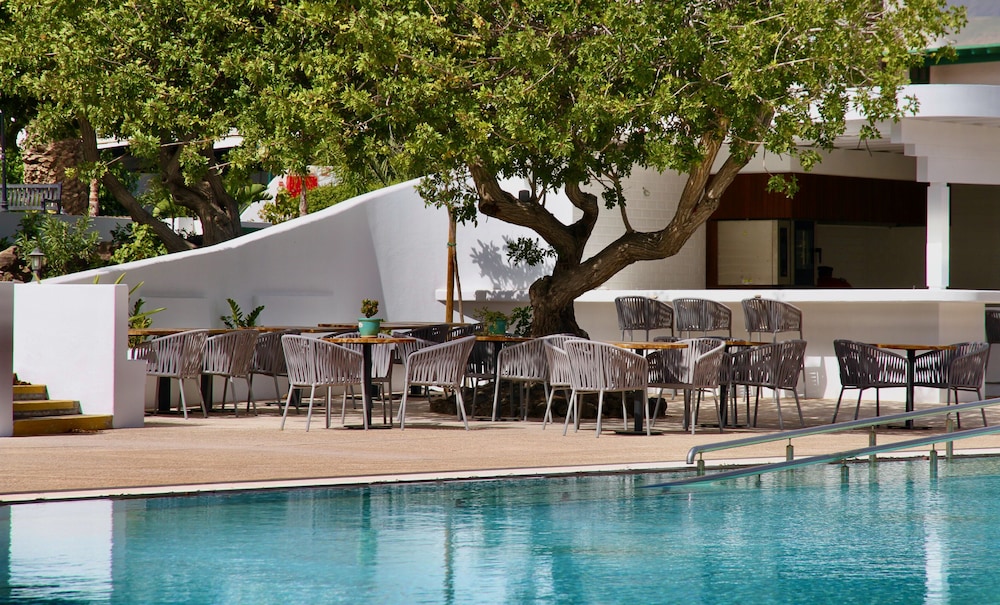 Casas Heddy Well-being Resort — Restaurant & bars in Puerto del Carmen, Canary Islands