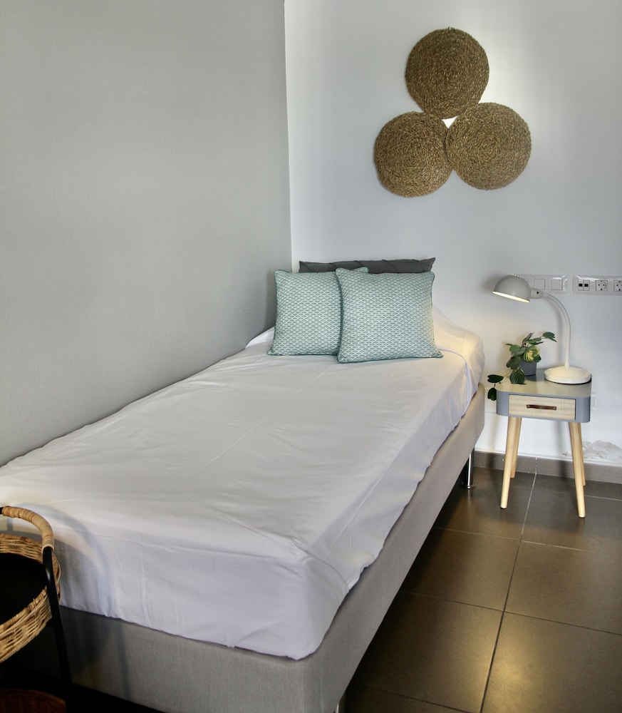 Casas Heddy Well-being Resort — Hotel rooms in Puerto del Carmen, Canary Islands