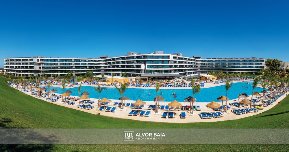 RR Alvor Baía Resort — Swimming pool in Alvor, Faro