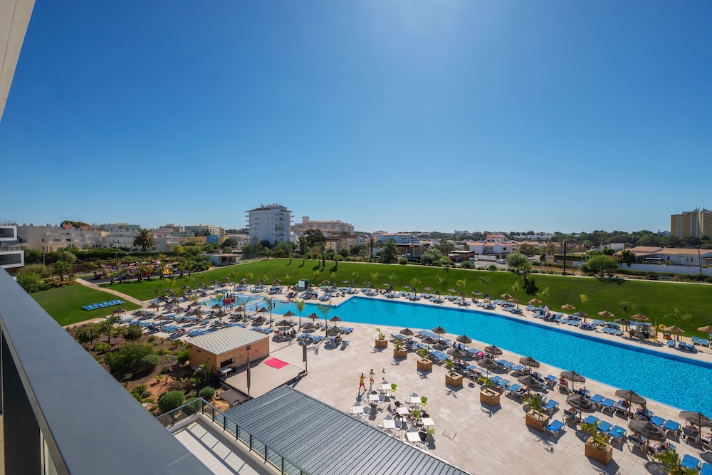 RR Alvor Baía Resort — Swimming pool in Alvor, Faro
