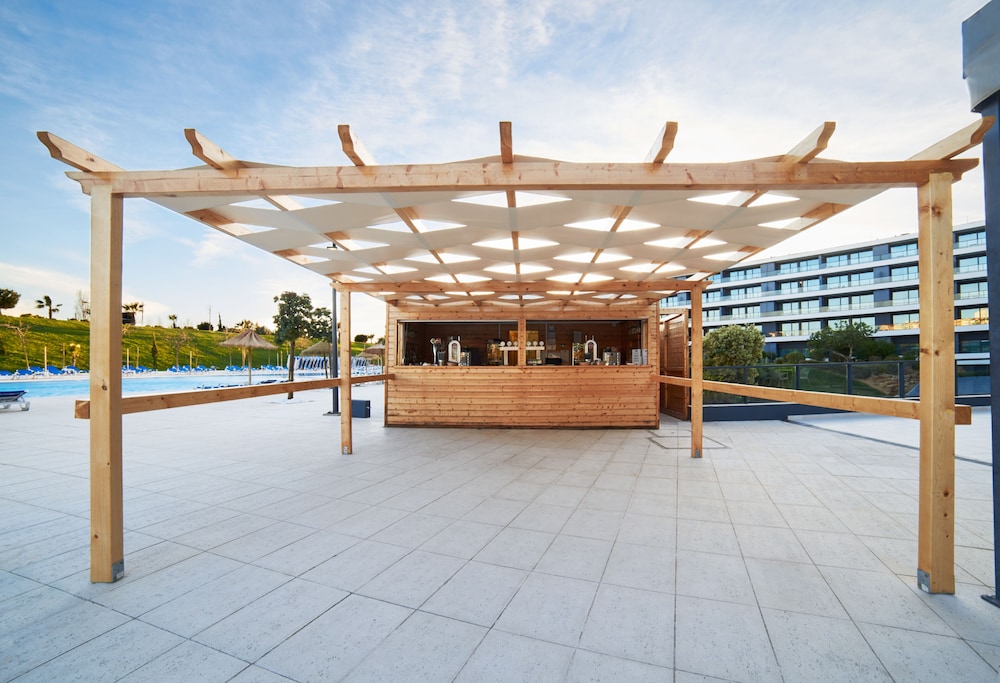 RR Alvor Baía Resort — Restaurant & bars in Alvor, Faro