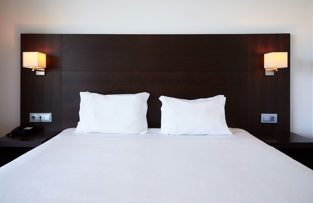 RR Alvor Baía Resort — Hotel rooms in Alvor, Faro