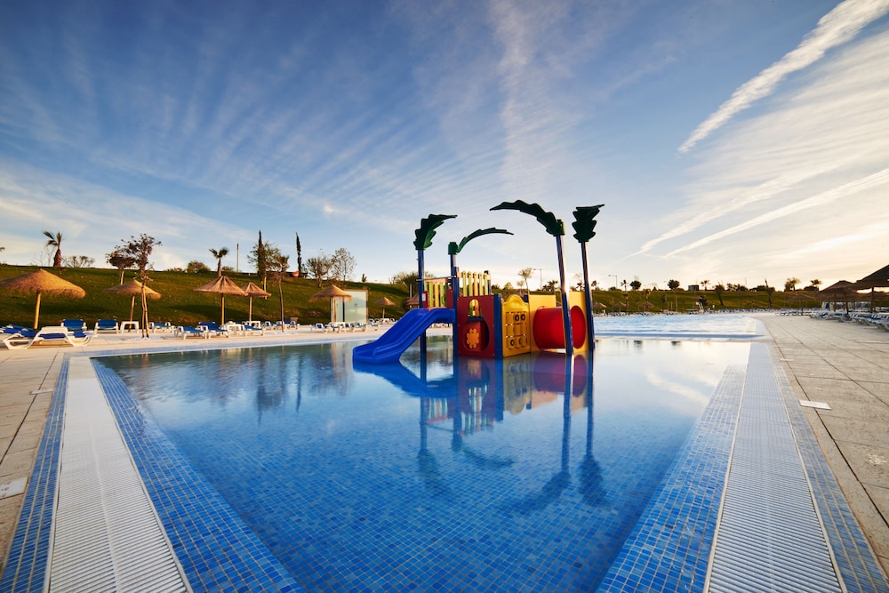 RR Alvor Baía Resort — Swimming pool in Alvor, Faro