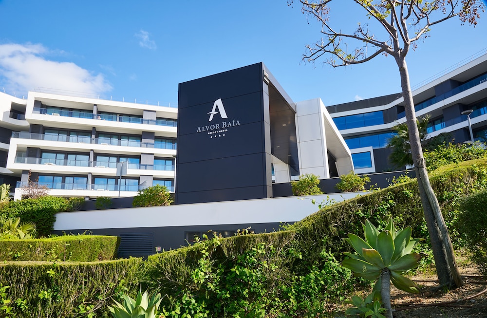 RR Alvor Baía Resort — Hotel building in Alvor, Faro