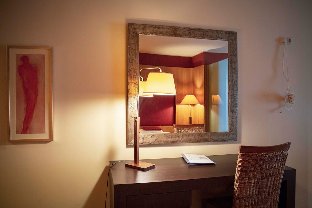 Apartamentos Turisticos Atlantida — Hotel rooms in Funchal, Madeira