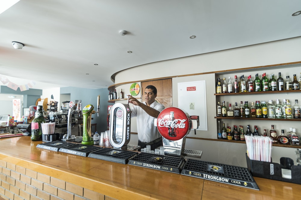 Clube Vilarosa — Restaurant & bars in Portimão, Faro