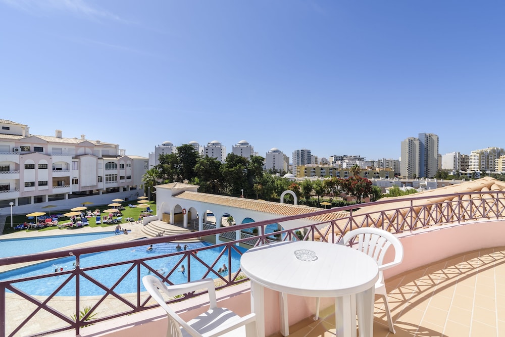 Clube Vilarosa — Swimming pool in Portimão, Faro