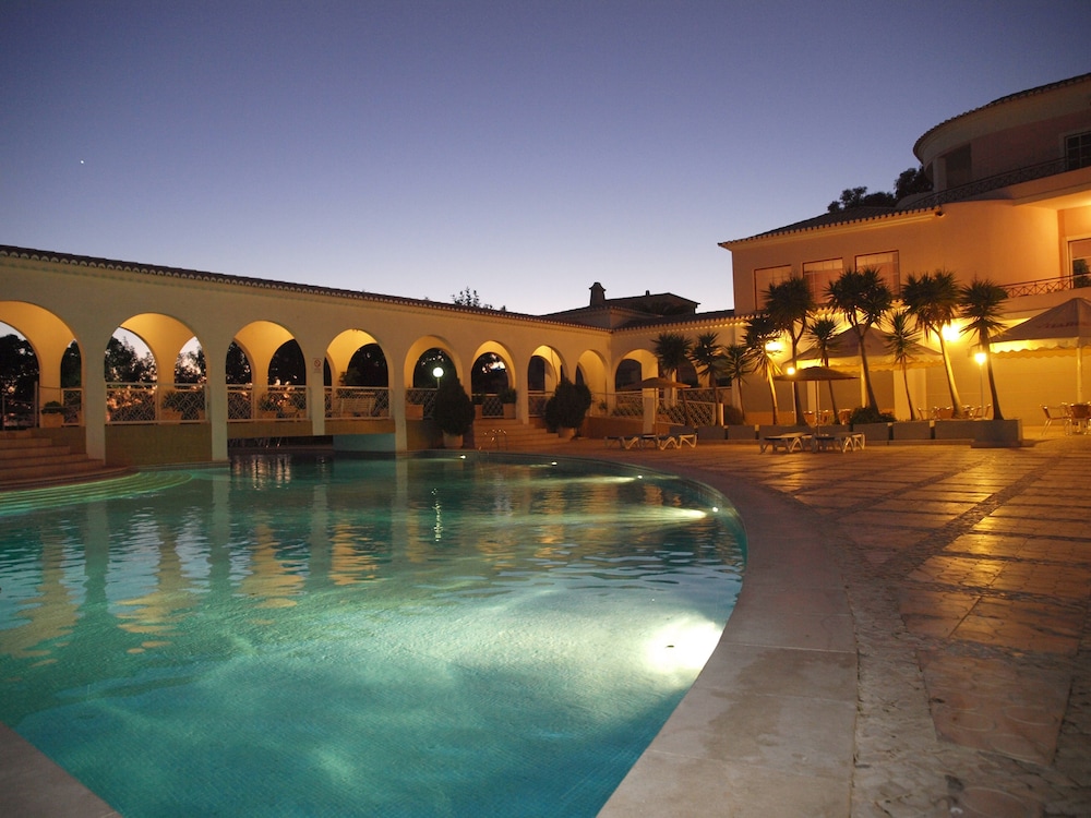 Clube Vilarosa — Swimming pool in Portimão, Faro