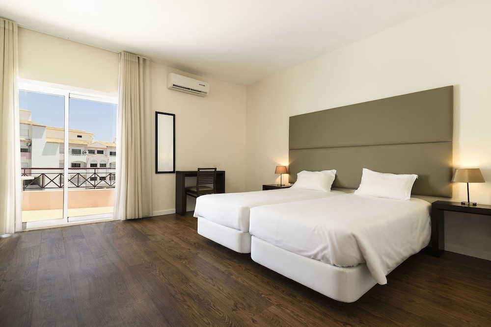 Clube Vilarosa — Hotel rooms in Portimão, Faro