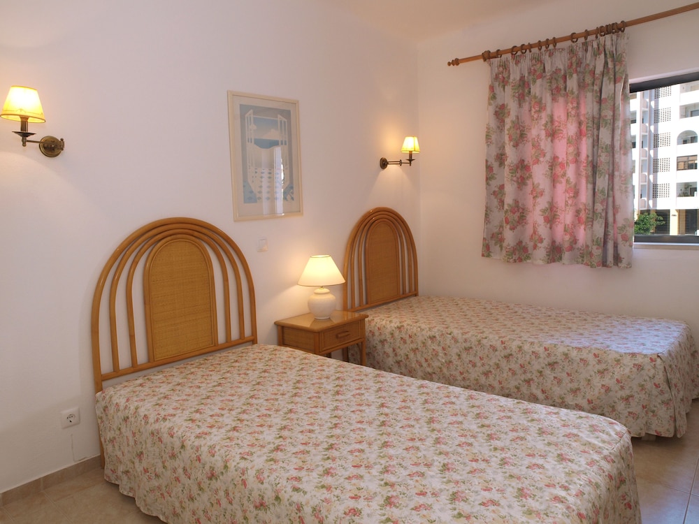Clube Vilarosa — Hotel rooms in Portimão, Faro