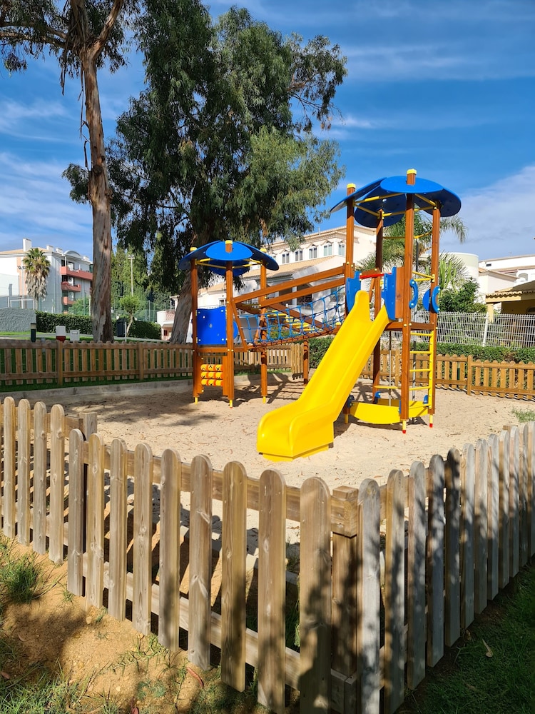 Clube Vilarosa — Attractions for children in Portimão, Faro