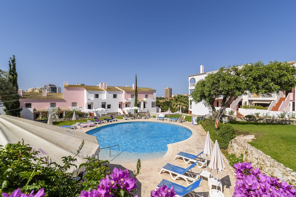 Clube Vilarosa — Swimming pool in Portimão, Faro