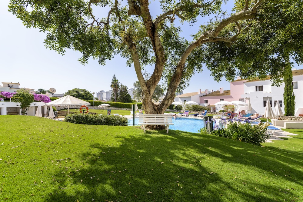Clube Vilarosa — Swimming pool in Portimão, Faro