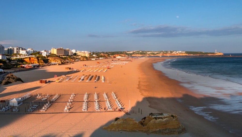 Clube Vilarosa — Beach in Portimão, Faro